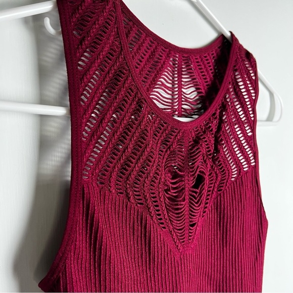 Itzon - Burgundy Cutout Crop Top - Sz. L - Picture 4 of 7